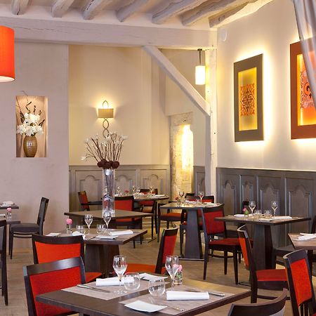 Hotel Aux Vieux Remparts, The Originals Relais Provins Eksteriør billede