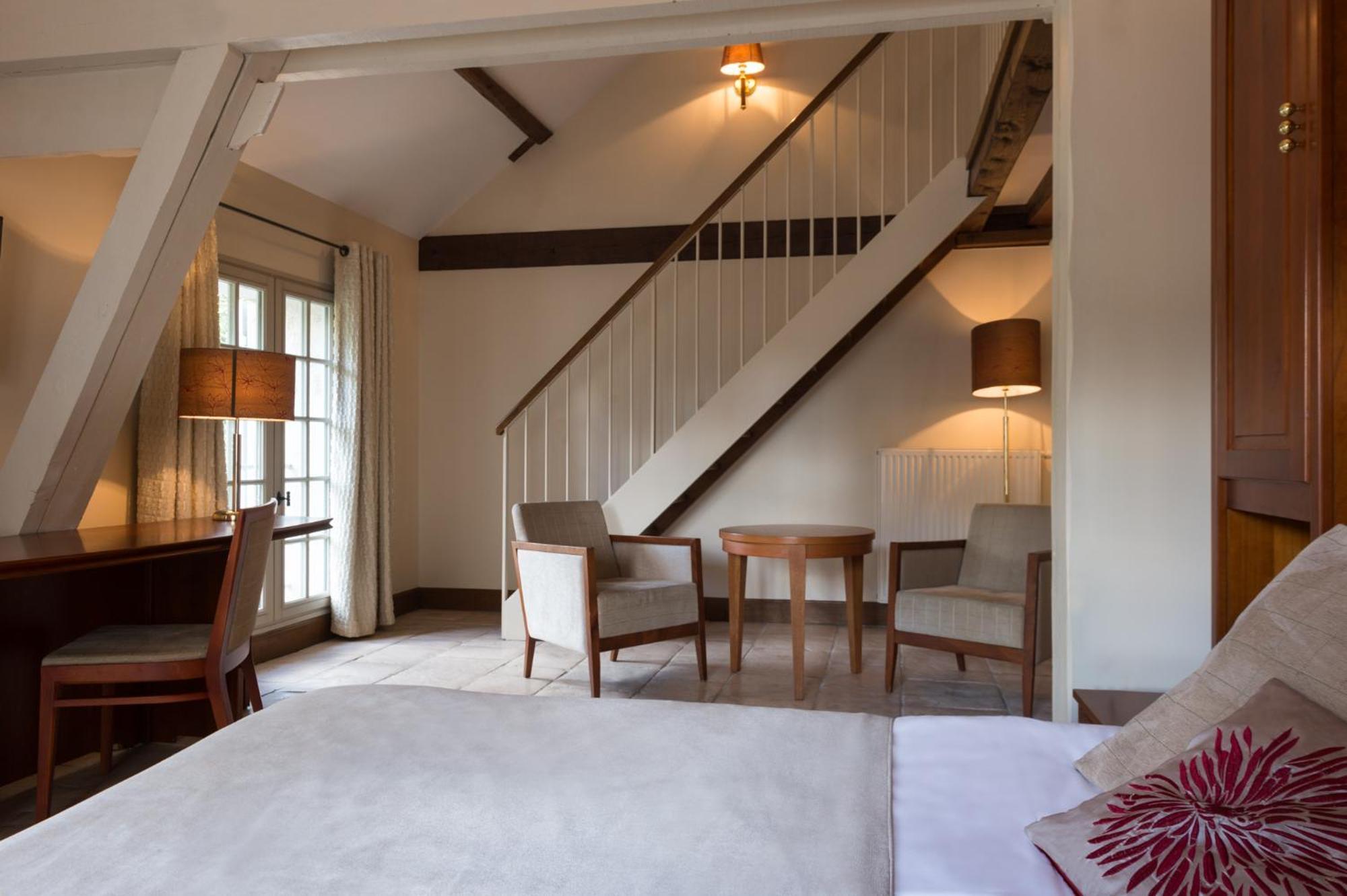 Hotel Aux Vieux Remparts, The Originals Relais Provins Eksteriør billede