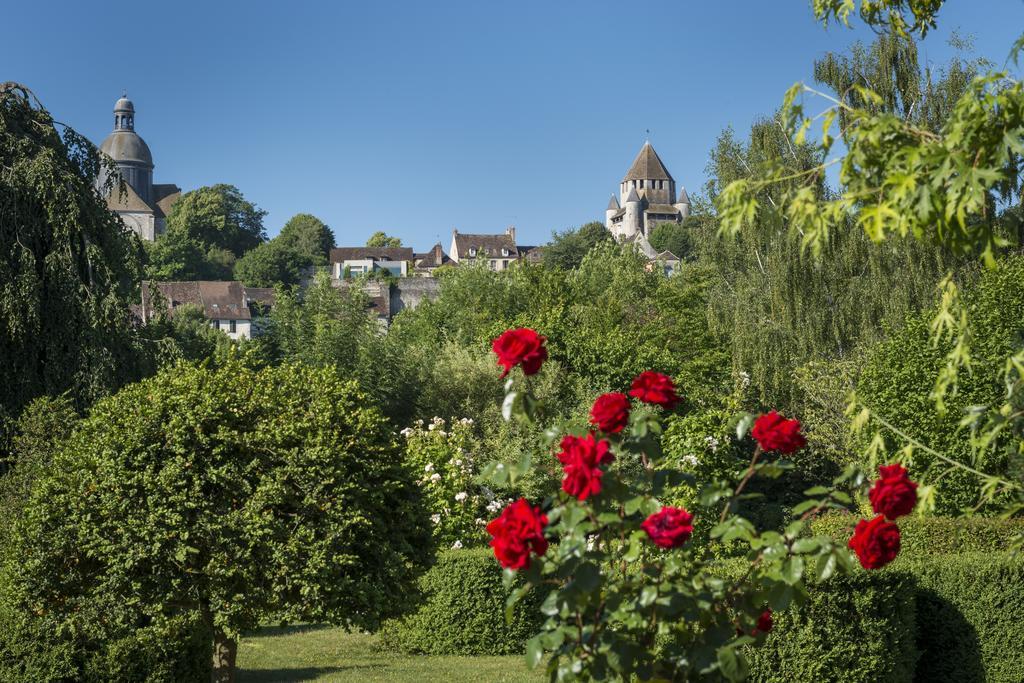 Hotel Aux Vieux Remparts, The Originals Relais Provins Eksteriør billede