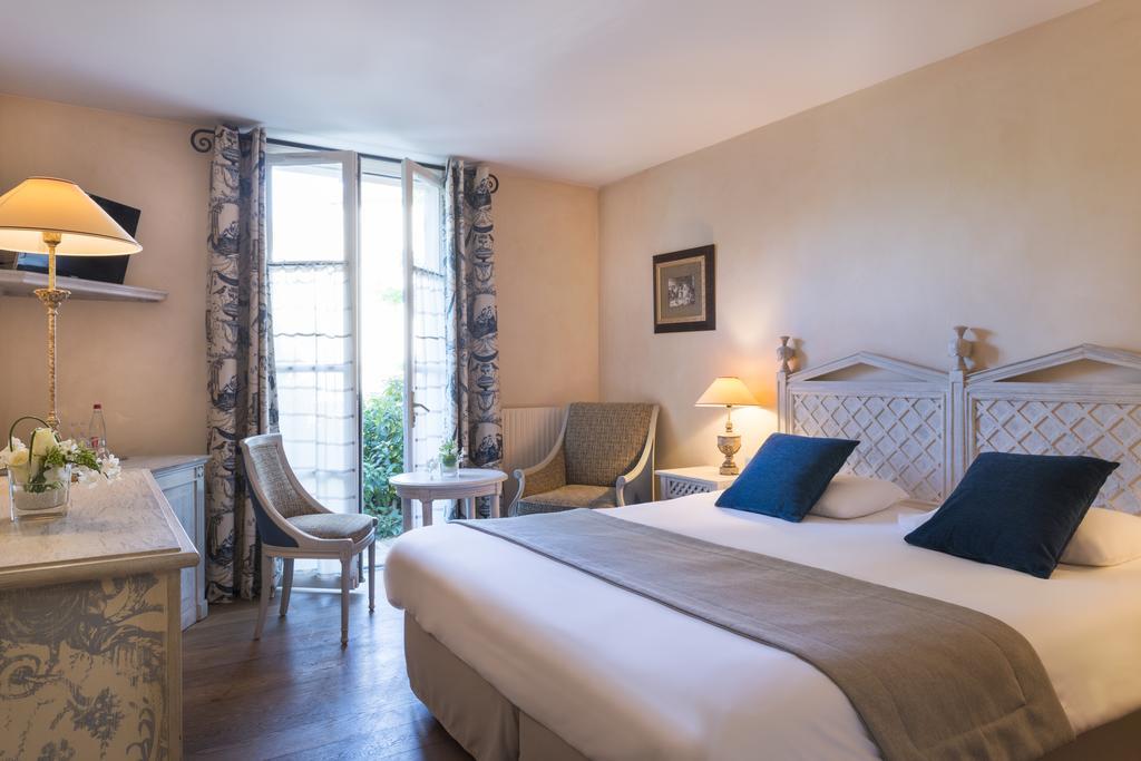 Hotel Aux Vieux Remparts, The Originals Relais Provins Eksteriør billede