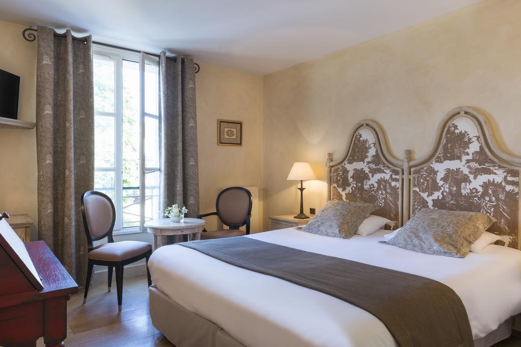 Hotel Aux Vieux Remparts, The Originals Relais Provins Eksteriør billede